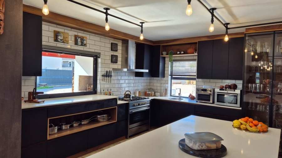 To Let 3 Bedroom Property for Rent in Myburgh Park Western Cape